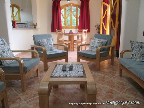 Amazing 10-Room Hotel in Luxor for sale in Luxor with Rooftop Terrace & Garden