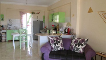 Modern Furnished Apartment Building with Rooftop Jacuzzi & Farmland Views for Sale in Ramla, Luxor West Bank